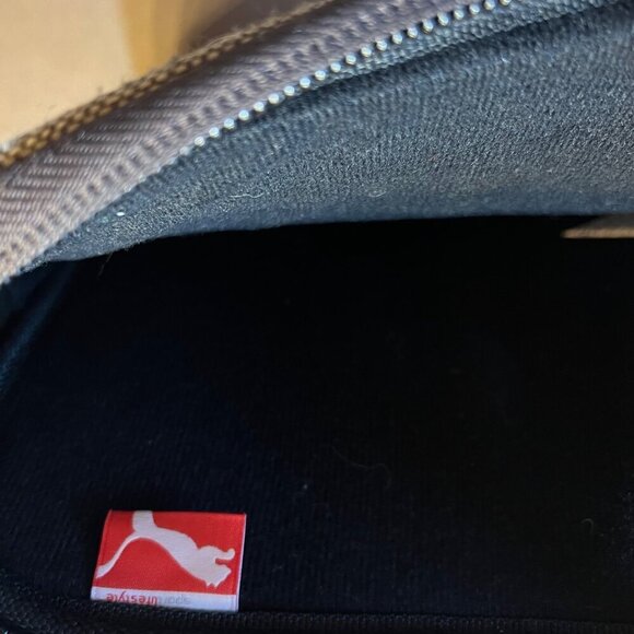 Puma Tablet Sleeve 10" Brown & Black Textured Fabric With Zipper Closure Padded - Picture 5 of 6